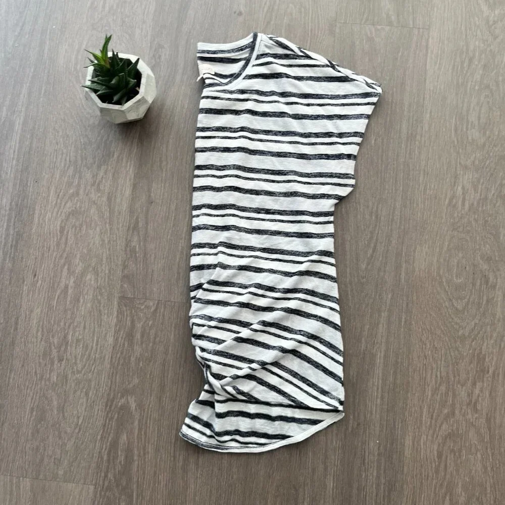 Lou & Grey by Loft Navy & White Short Sleeve T-Shirt with Front Knot Detail - Picture 8 of 9